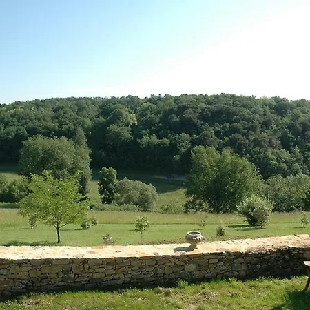 Maison En Pierre Avec Piscine Chauffee A Paunat